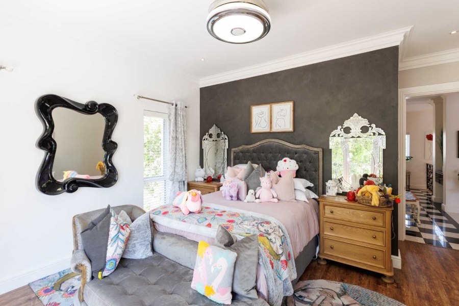 To Let 4 Bedroom Property for Rent in Val De Vie Estate Western Cape